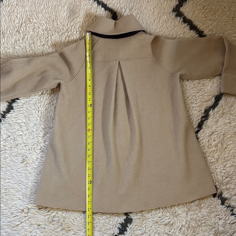 Vintage Jones New York Tan Coat with Brown Trim - Picture 11 of 14